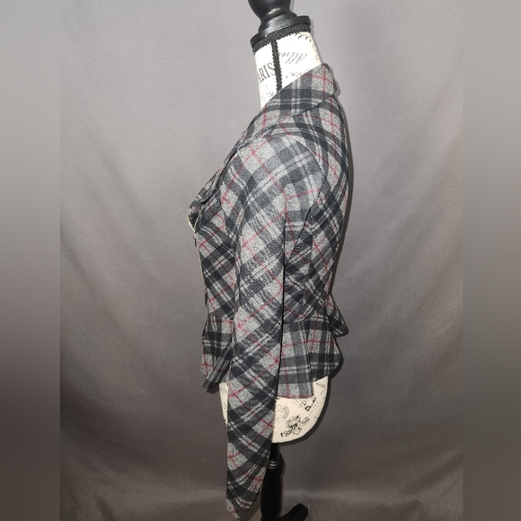 Plaid Zip-Up Jacket w/Ruffle Bottom Black and Red sz Small - Picture 2 of 7